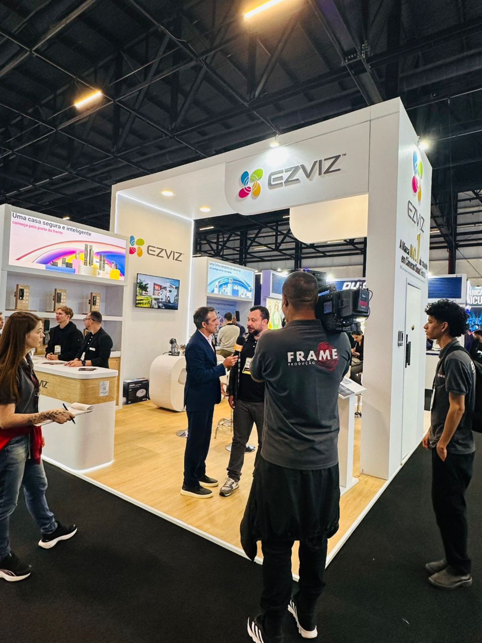 d9ed1d90-87d9-4baf-932a-5aeef5be426d